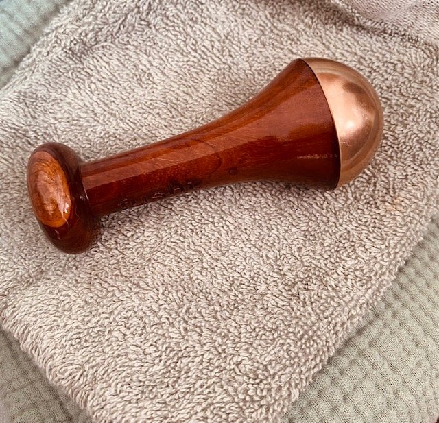 Ayurvedic Kansa Wand Facelift Massage: Benefits, Technique and Natural Results